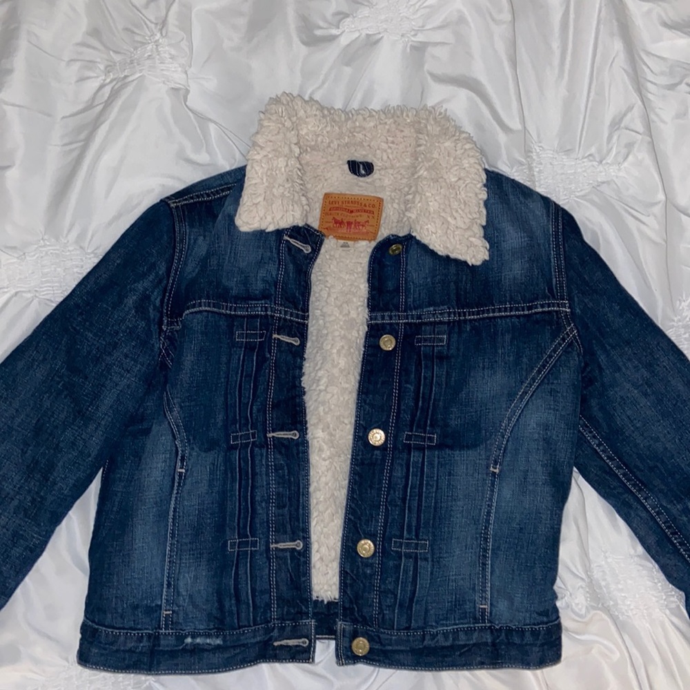 Jean Jacket with Fur- Levi